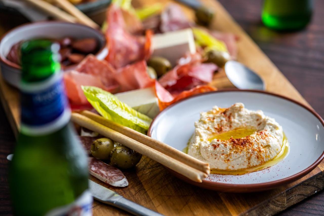 The Cedars Hotel Builth Wells Ngoại thất bức ảnh